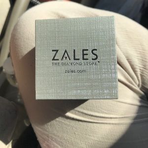 Diamond anchor necklace